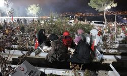 Kahramanmaraş'ta deprem şehitleri mezarları başında anıldı