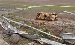 TAG Otoyolu’nda kontrolden çıkan askeri araç devrildi! 10 asker yaralandı