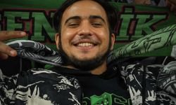 Kocaeli’de tribünden düşen genç taraftar hayatını kaybetti