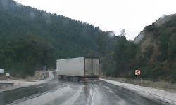 Burdur'da bir anlık savrulma, büyük tehlike! O anlar kamerada