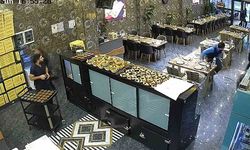 Sakarya'da iftara saatler kala kebapçının tavanı çöktü! Son anda kurtuldular