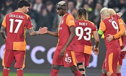 Victor Osimhen 13 golle beraber Galatasaray tarihine geçti!