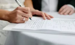 Nikah biter bitmez boşandılar! Evliliklreri sadece 3 dakika sürdü