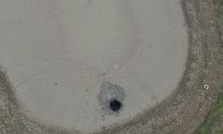 Obruk dev gölü yuttu | Gölet saniyeler içinde yok oldu