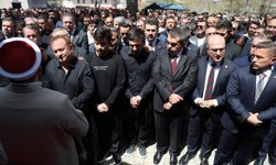 Kahramanmaraş’ta kahraman öğretmene gözyaşlarıyla veda: Öğrencileri için canını feda etti