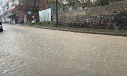 Kahramanmaraş’ta yarım saatte kaos: Sokaklar göle döndü