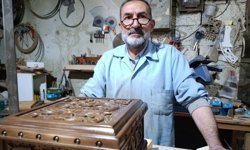 Kahramanmaraş'ta sandık ustası uyardı: "Maraş sandığında silah saklanmaz"