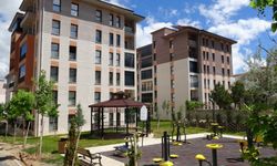 Site parkında korkunç son: 18 yaşındaki genç kız çardakta ölü bulundu