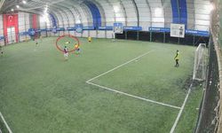 Ölüm halı sahada futbol oynarken yakaladı