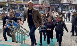 Güzellik salonunda tuzak! Müşterilerinin adına kredi çeken şebeke çökertildi