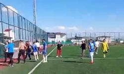 Türkoğlu stadyumu’nda maç sonrası tartışma kavgaya dönüştü