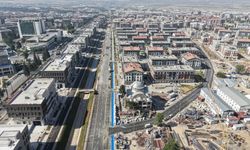 Kahramanmaraş'ta Azerbaycan Mahallesi’nin üç ana arteri asfaltlanıyor