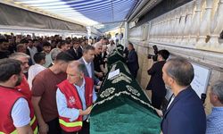 Abdülhamid Han Camii'nde hüzünlü veda: 3 kardeş yan yana