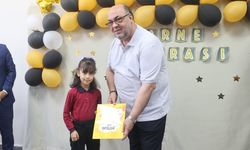 Başkan Akpınar'dan öğrencilere anlamlı karne ve tatil mesajı