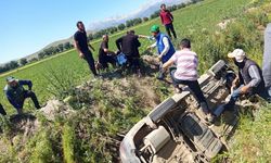 Kahramanmaraş Elbistan'da kanala uçan otomobilde 4 kişi yaralandı!