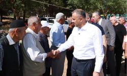 Hanifi Toptaş Dönüklü'de vatandaşlarla aşure sofrasında buluştu