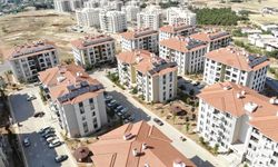 Bağış tartışmaları sürerken Kahramanmaraşlı depremzedeler 3 Yıldır Baykar Konutları'nda