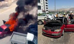 Kahramanmaraş'ta seyir halindeki otomobil ale alev yandı!