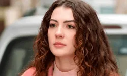 Anne Yarısı Zeynep Kimdir? Burcu Özberk Kimdir, Kaç Yaşında ve Nereli? İşte Yeni Rolü!