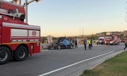 Düğün Konvoyu Faciaya Dönüştü Bariyer Aracın İçinden Geçti