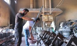 Kahramanmaraş'ta alevlerin karşısında ekmek kavgası: Yüzlerce dereceye meydan okudular