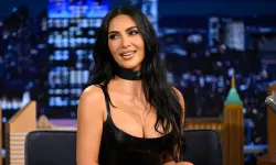 Kim Kardashian'ın leopar desenli takımı sınırları zorladı