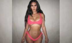 Kim Kardashian'ın leopar desenli takımı sınırları zorladı