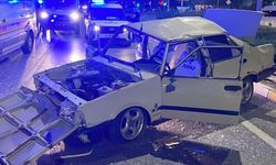 Sivas'ta feci otomobil kazası! Karşı şeride geçip takla attı
