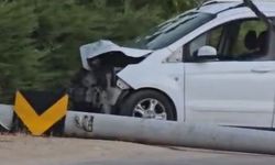 Yaralı sürücüyü kurtarmak isterken akıma kapılıp öldü!