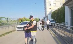 Dehşete düşüren detay: Arkadaşlarını bıçaklayıp yanında alkol almaya devam ettiler!