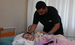 Hayatını annesine adadı! İşini bıraktı, bakımını tek başına üstleniyor
