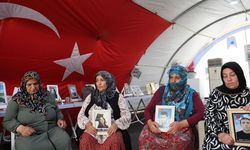 YPG-SDG'nin feshi sonrası annelerin talebi: "Çocuklarımıza kavuşmak istiyoruz"