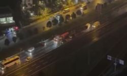 Zincirleme kaza anı kameralara yansıdı: 11 araç peş peşe çarptı