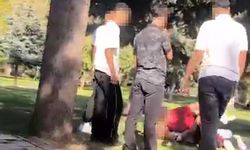 Akran zorbalığı cep telefonunda: 17 yaşındaki gence grup saldırısı!