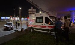 Kavşakta can pazarı! Ambulans ile otomobilin çarpışması sonucu 6 kişi yaralandı