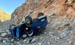 Şarampole yuvarlandı can pazarı yaşandı! Otomobildeki 1’i çocuk 5 kişi yaralandı