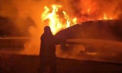 Kars’ta seyir halindeki tır alev topuna döndü! Şoför son anda kurtuldu