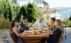 Kızılcık Şerbeti Ünal Ailesi Gerçekte Kim? Hangi Aileyi Anlatıyor?