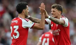Napoli - Arsenal maçı şifresiz mi? Devler Ligi maçı yayın bilgisi