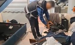 Şafak vakti silah kaçakçılarına darbe! Çok sayıda ruhsatsız silah ele geçirildi