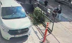 Yıkılan bina yola çöktü, bebekli anne faciadan saniyelerle kurtuldu!