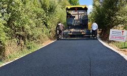 Büyükşehir'den Göksun'a yeni hizmet: Okul yolu asfaltlanıyor