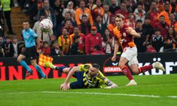 Derbide Osimhen fırtınası! Galatasaray liderliği bırakmadı