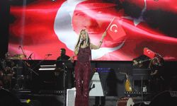 Hande Ünsal'dan Cumhuriyet Bayramı'nda anlamlı mesaj!
