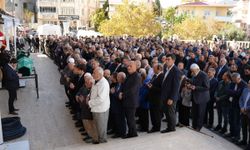 Kahramanmaraş’ın usta kalemi son yolculuğuna uğurlandı