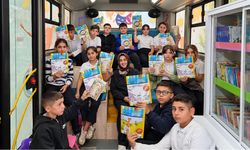 Kahramanmaraş'ta kitaplar çocukların ayağına gitti!