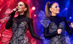 Merve Özbey sahneden inerken düştü! Hastaneye kaldırıldı