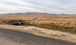 Su kanalına uçan otomobilden acı haber: Bir aile yok oldu!