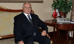 Vecdi Gönül Kimdir, Hangi Görevlerde Bulundu? Türk Siyasetinde ve Bürokrasisinde Önemli İsim