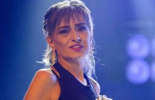 Şarkıcı Yıldız Tilbe trafik kazası geçirdi